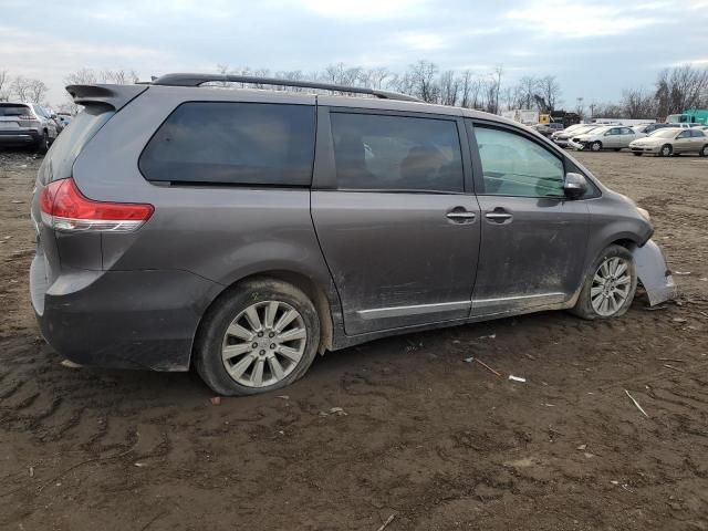 2013 Toyota Sienna XLE