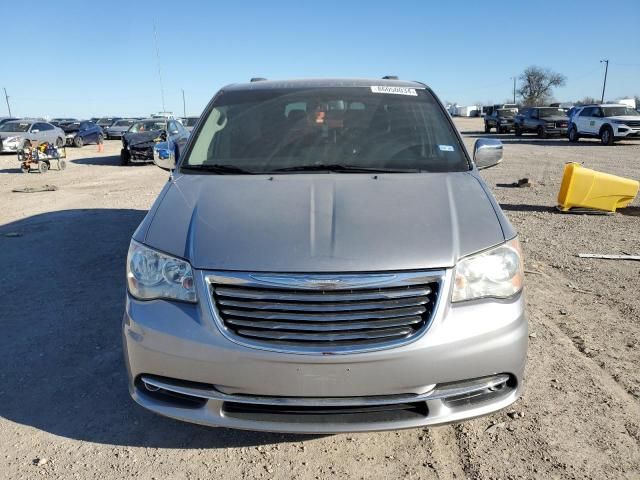 2014 Chrysler Town & Country Touring L