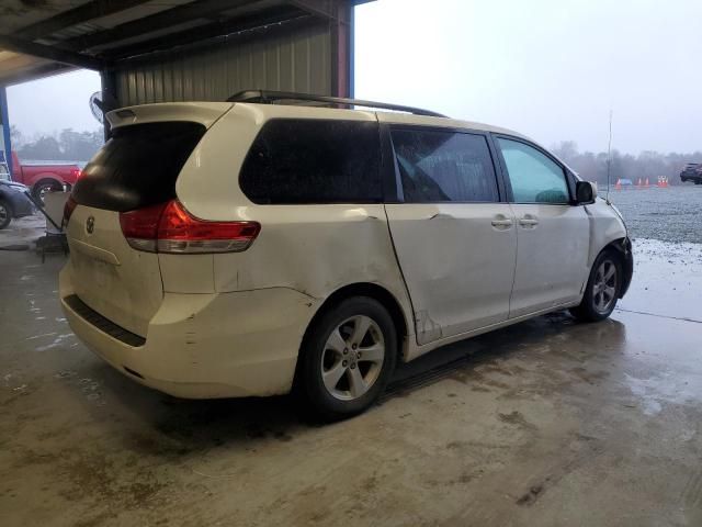 2012 Toyota Sienna LE