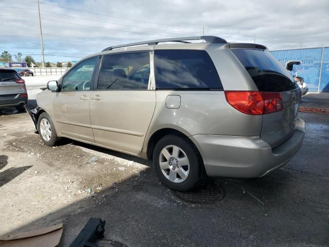 2010 Toyota Sienna CE