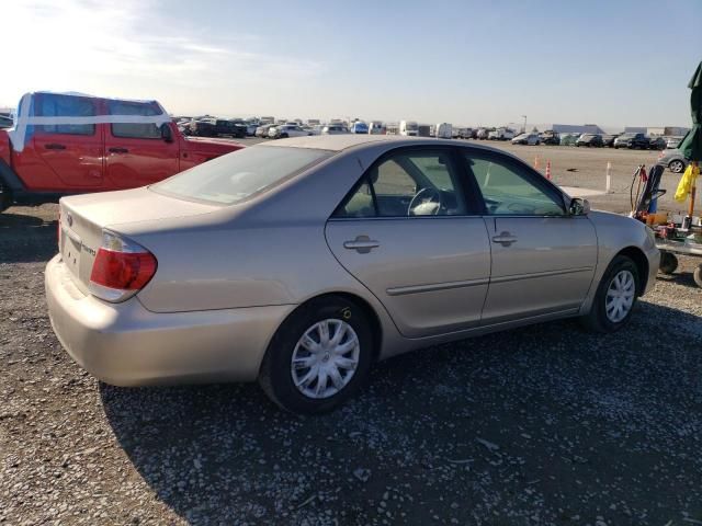 2005 Toyota Camry LE