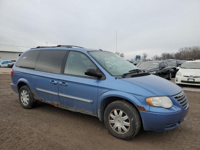 2007 Chrysler Town & Country Touring