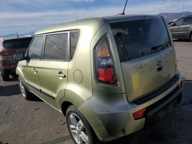 2011 KIA Soul +