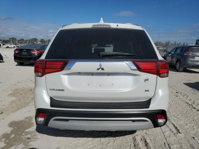 2020 Mitsubishi Outlander SE