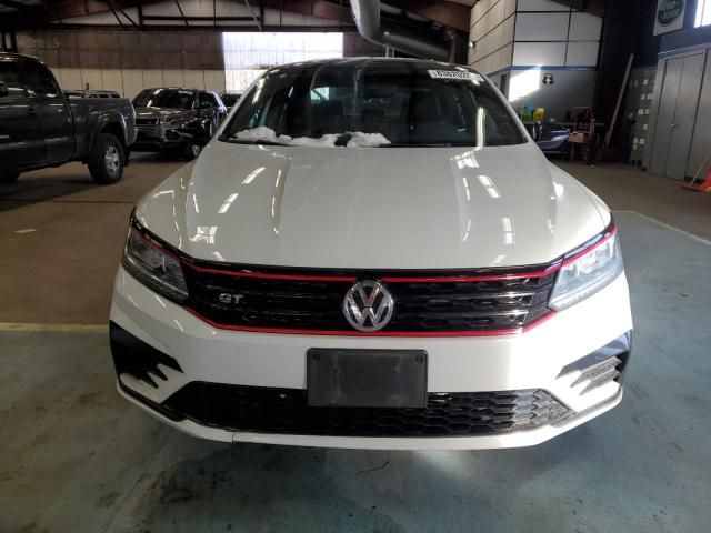 2018 Volkswagen Passat GT