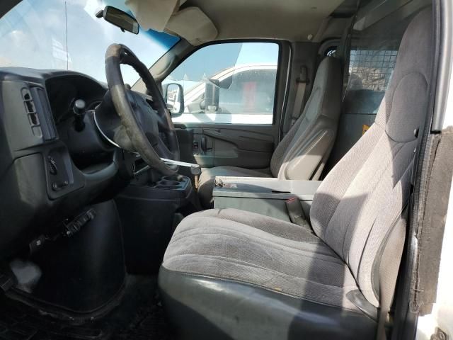 2004 GMC Savana G3500