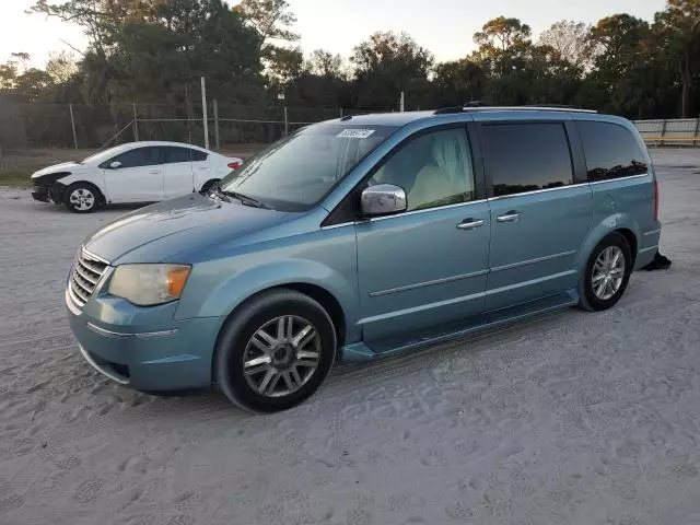 2009 Chrysler Town & Country Limited