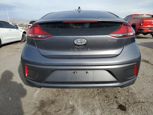 2020 Hyundai Ioniq SE