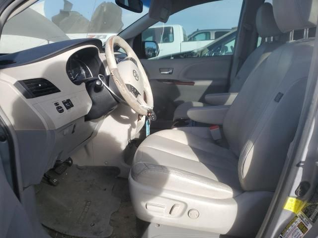 2012 Toyota Sienna XLE