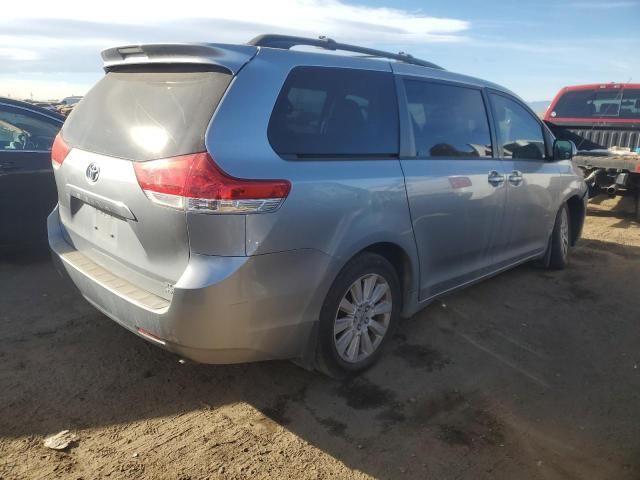 2012 Toyota Sienna XLE