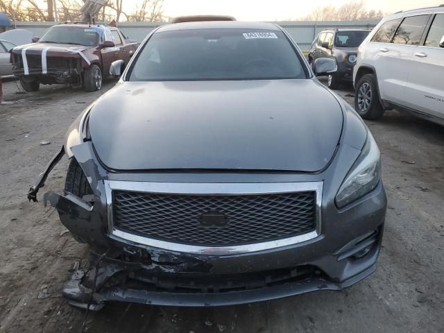 2015 Infiniti Q70 3.7