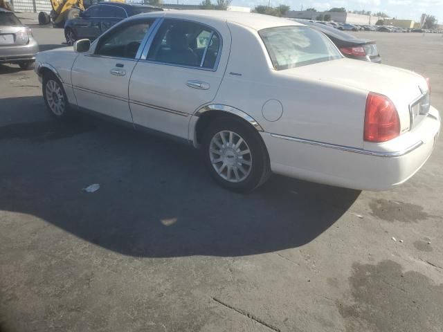 2007 Lincoln Town Car Signature