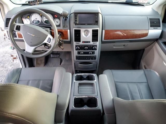 2008 Chrysler Town & Country Touring