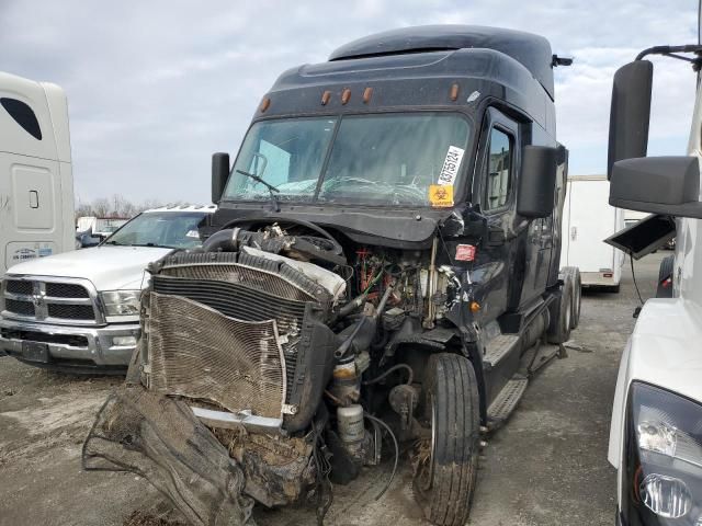 2015 Freightliner Cascadia 125