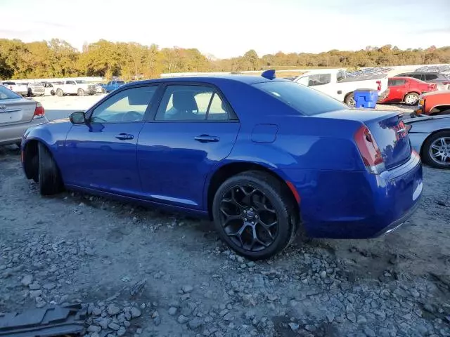 2019 Chrysler 300 Touring