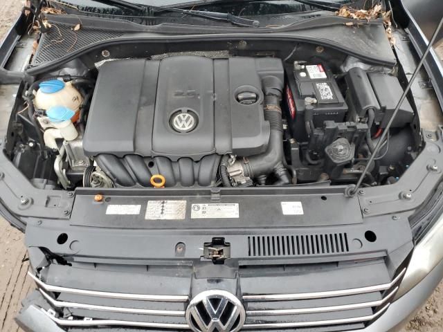 2012 Volkswagen Passat SE