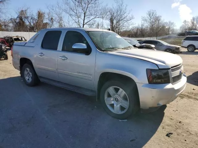 2011 Chevrolet Avalanche LTZ