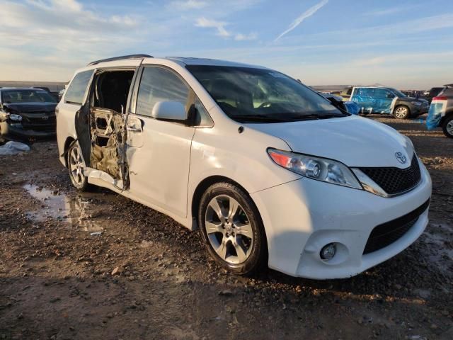 2014 Toyota Sienna Sport