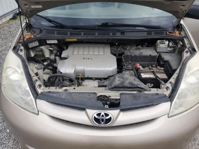 2008 Toyota Sienna LE