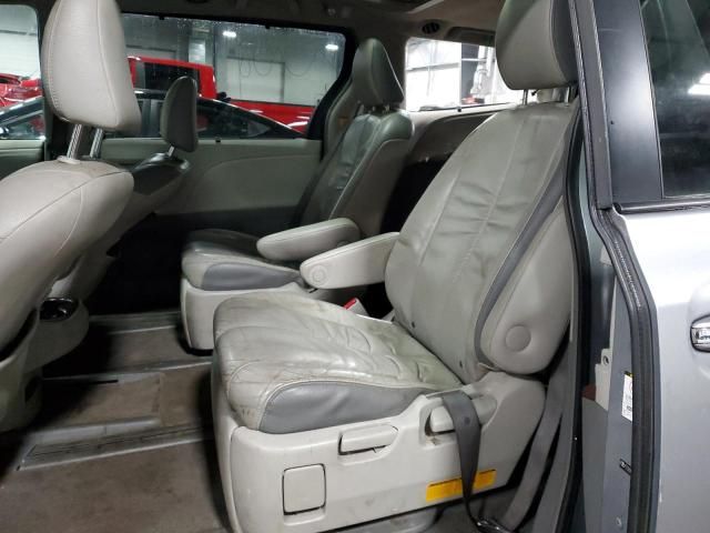 2011 Toyota Sienna XLE