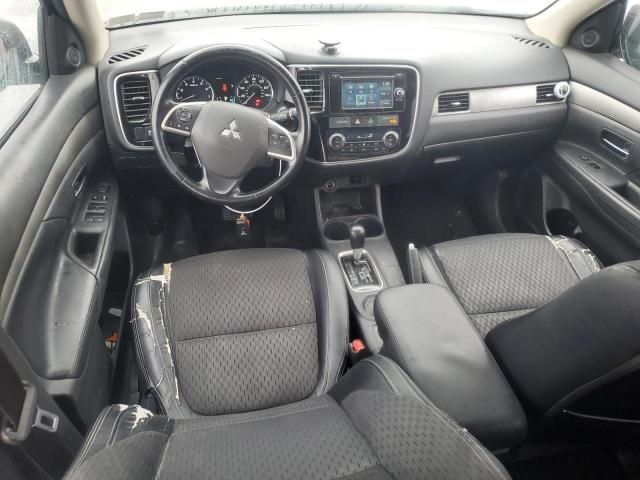 2015 Mitsubishi Outlander SE