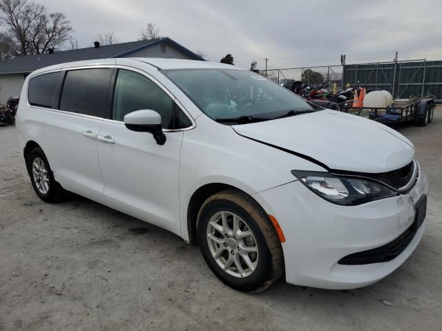 2020 Chrysler Voyager LX