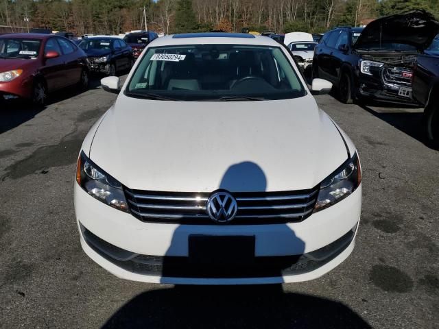 2013 Volkswagen Passat SE