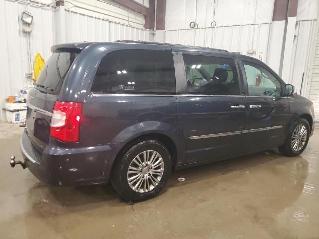 2014 Chrysler Town & Country Touring L