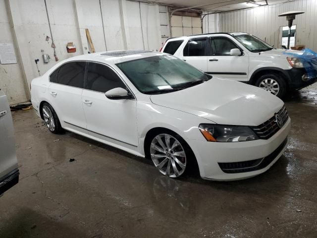 2012 Volkswagen Passat SEL