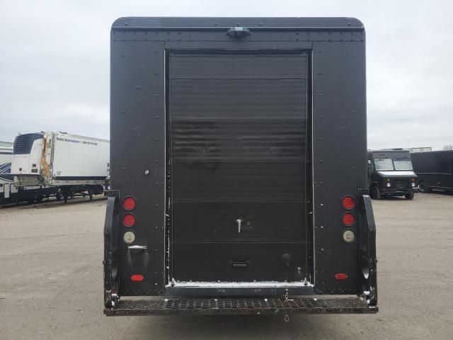 2009 Freightliner Chassis M Line WALK-IN Van