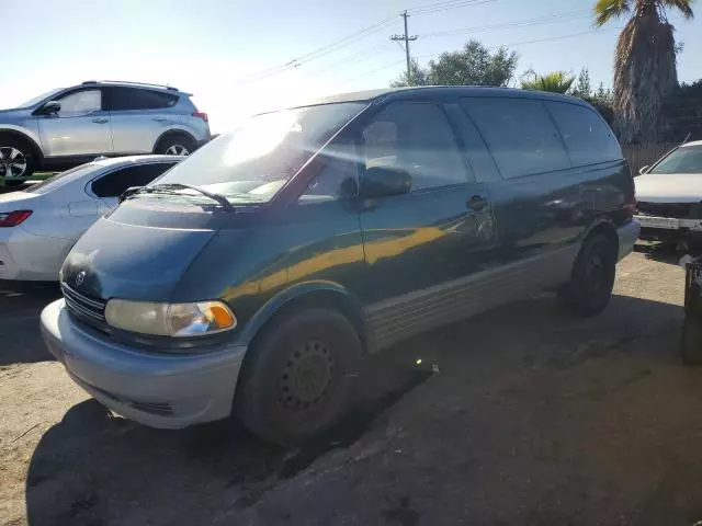 1995 Toyota Previa LE