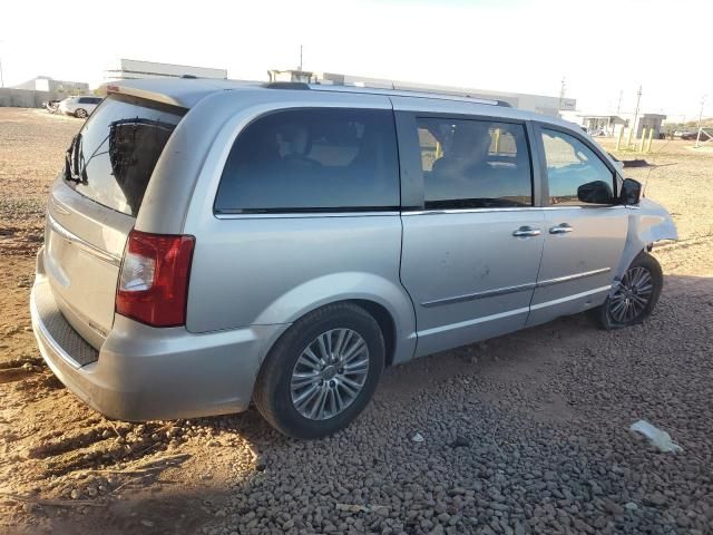 2012 Chrysler Town & Country Limited