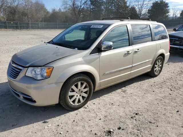 2012 Chrysler Town & Country Touring L