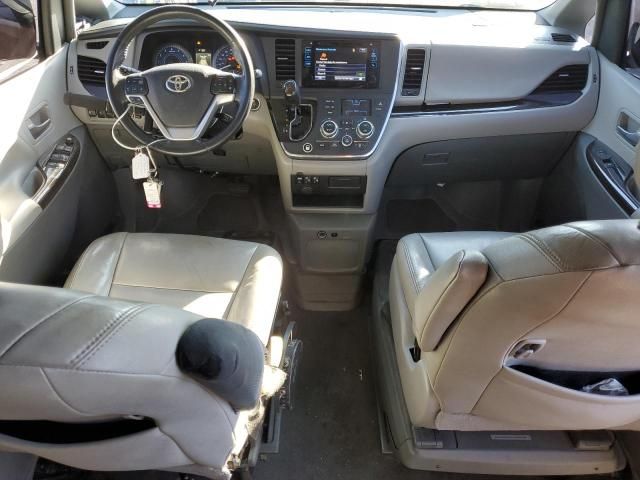 2015 Toyota Sienna XLE