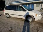 2004 Chrysler Town & Country