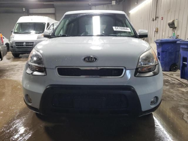 2010 KIA Soul +