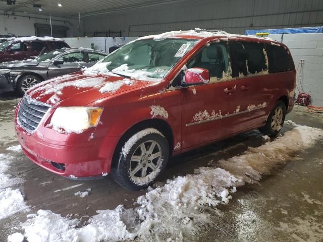 2010 Chrysler Town & Country Touring