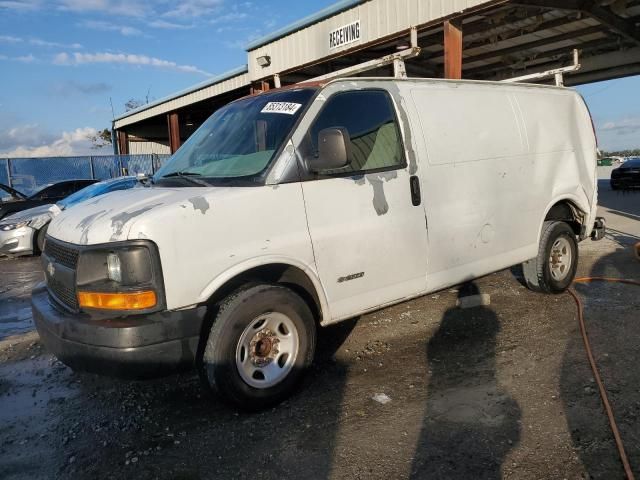 2004 Chevrolet Express G2500