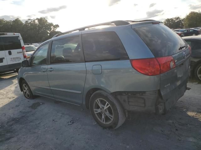 2009 Toyota Sienna CE