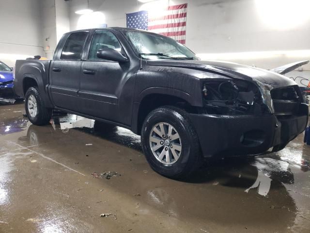 2006 Mitsubishi Raider LS