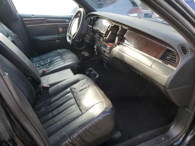 2007 Lincoln Town Car Signature