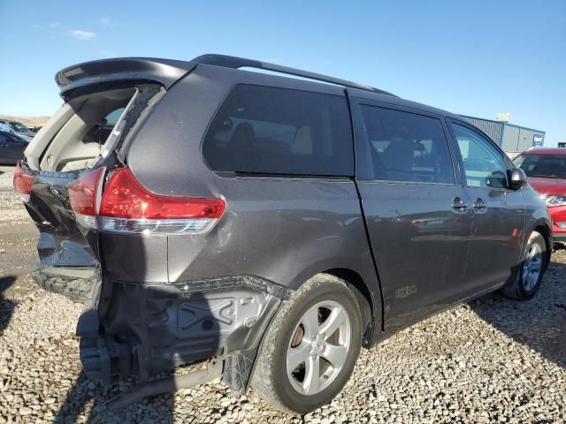 2013 Toyota Sienna LE