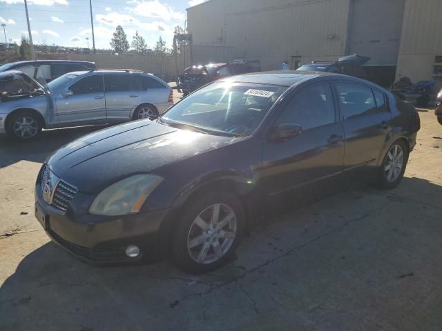 2004 Nissan Maxima SE