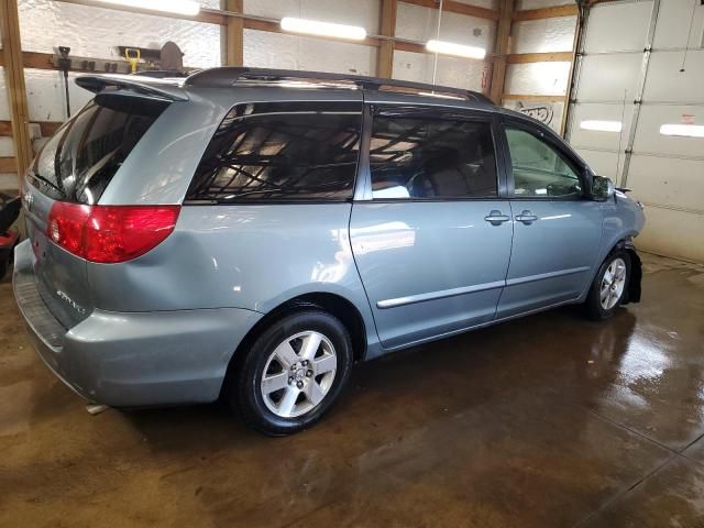 2008 Toyota Sienna XLE