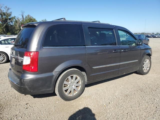 2016 Chrysler Town & Country Touring