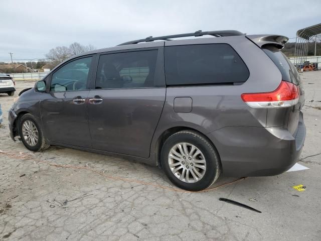 2012 Toyota Sienna XLE