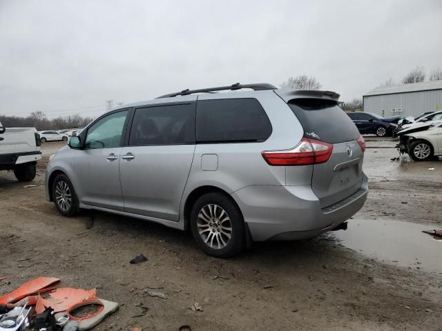 2018 Toyota Sienna XLE