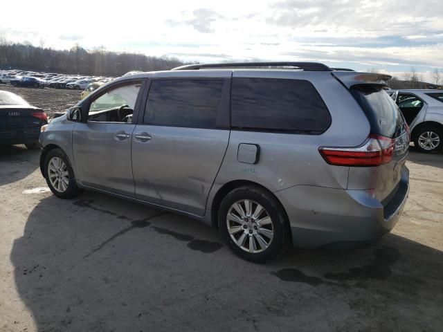 2017 Toyota Sienna XLE