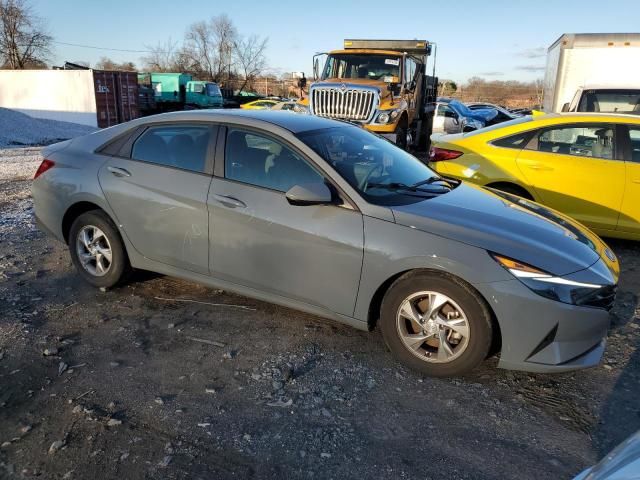 2022 Hyundai Elantra SE