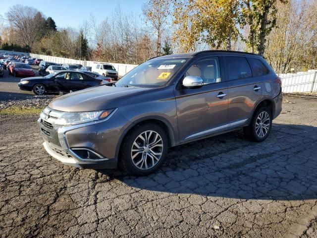 2016 Mitsubishi Outlander SE